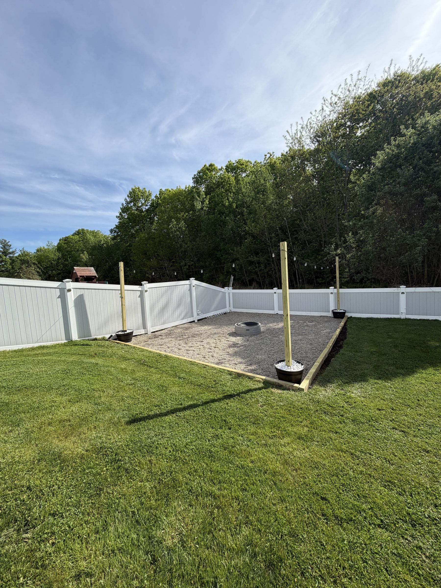 Fence line landscaping